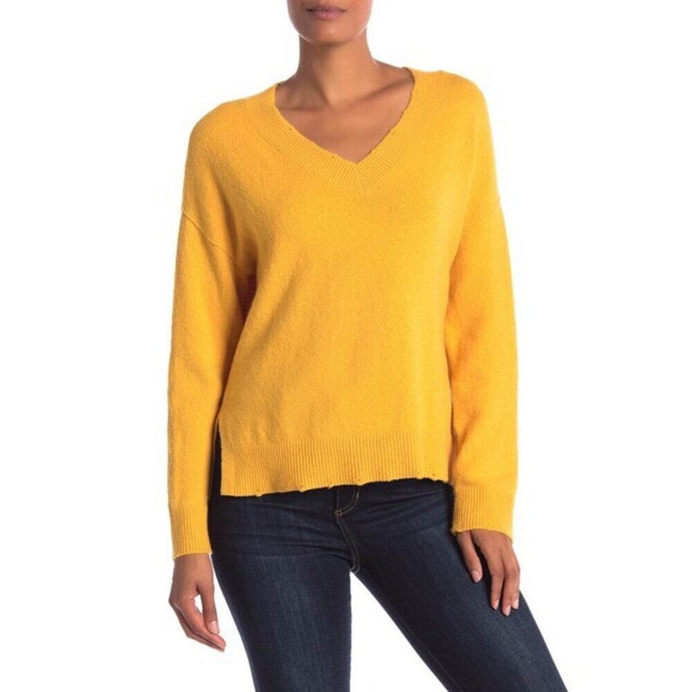 Melrose And Market Destroyed Detail V-Neck Sweater In Yellow Mineral Size S